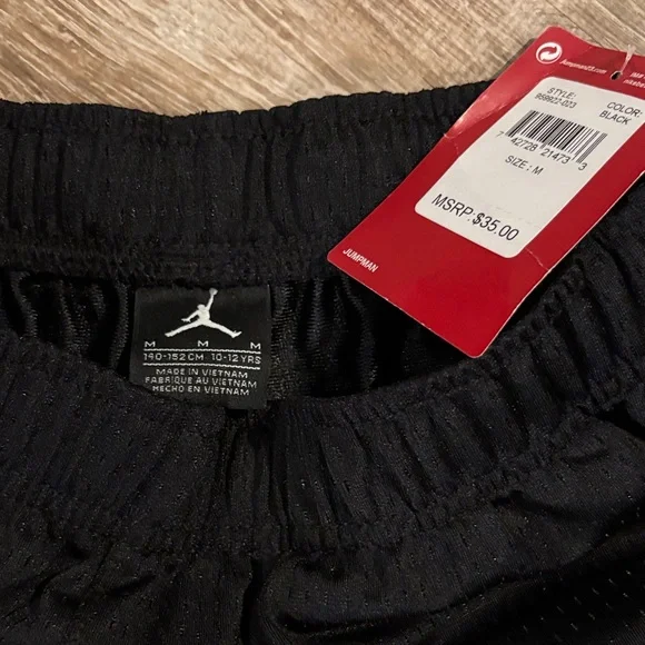 NWT, new Jordan Black Sports Men’s Shorts with Logo - Picture 2 of 5